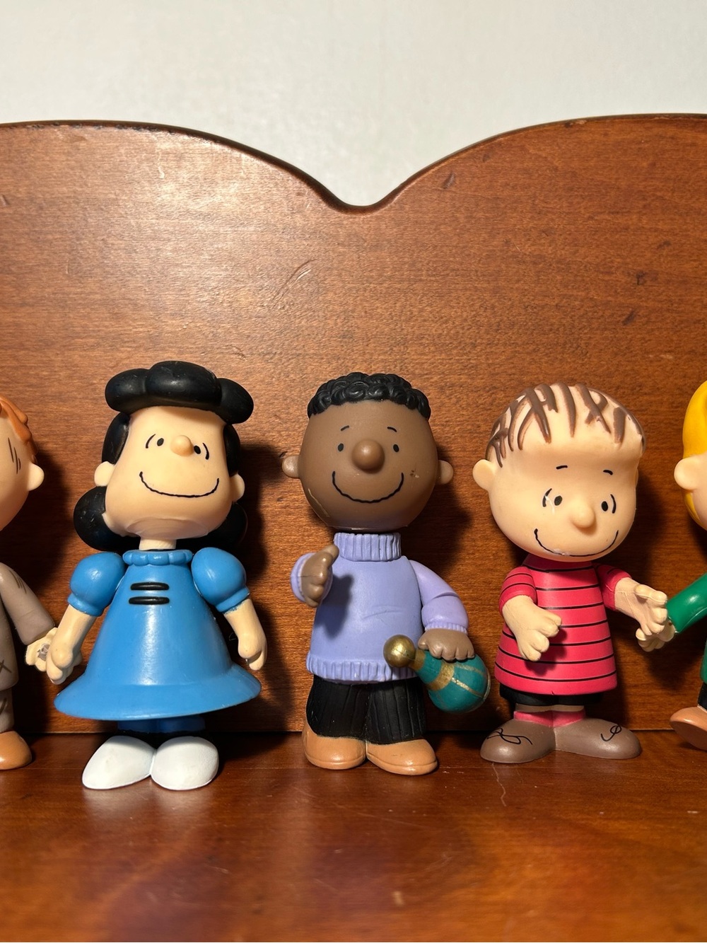 Lot of Peanuts Plastic Figures about 3 1/8” tall